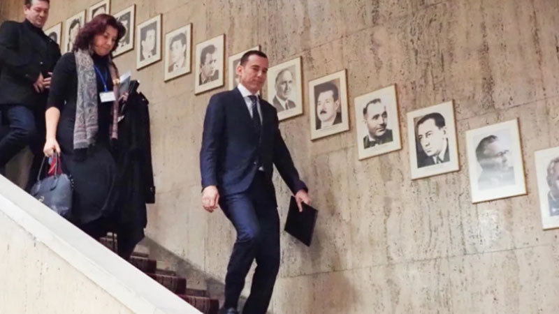 Частно училище на ППДБ отказа да изпълни заповедта на Терзиев за неучебен ден днес