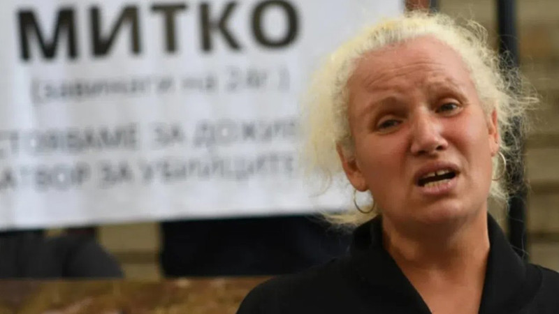 Потрес в Цалапица: Колата, возила трупа на Митко, кръжи из селото