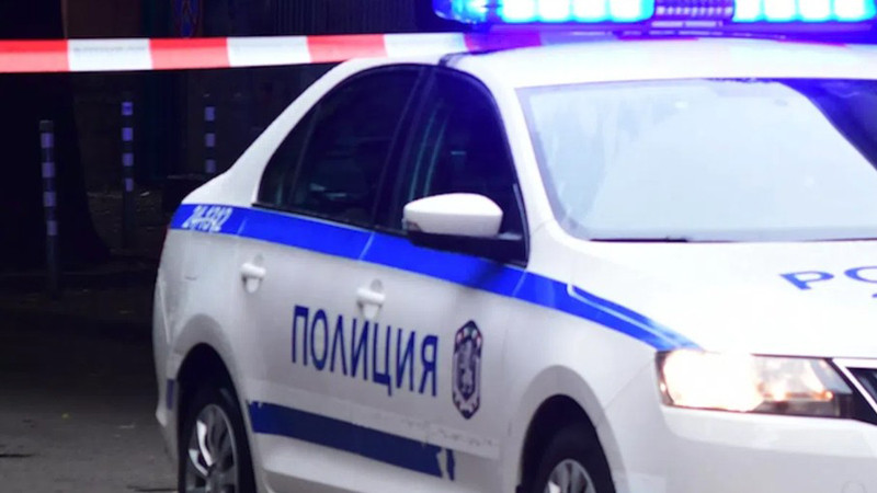 Задържаха 7 непълнолетни при спецакция в Перник
