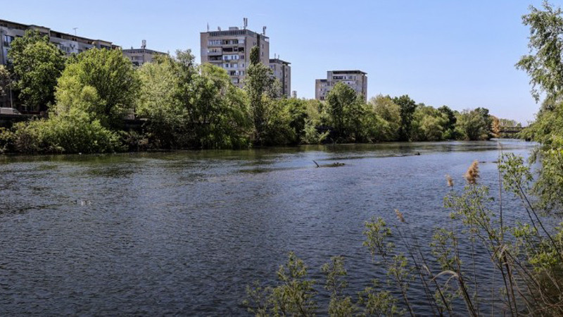 Тяло на мъж изплува от водите на река Марица в Пловдив
