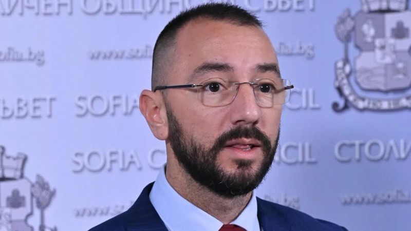 Хекимян: Терзиев е длъжен като кмет да приеме протестиращите и да си свърши работата с преговори