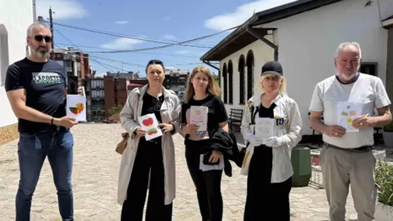 Ученици от българско училище дариха средства на петима пострадали от трагедията в Кочани
