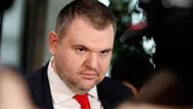 Пеевски: От ПП-ДБ да дадат обяснения за поискания имунитет на евродепутата Никола Минчев