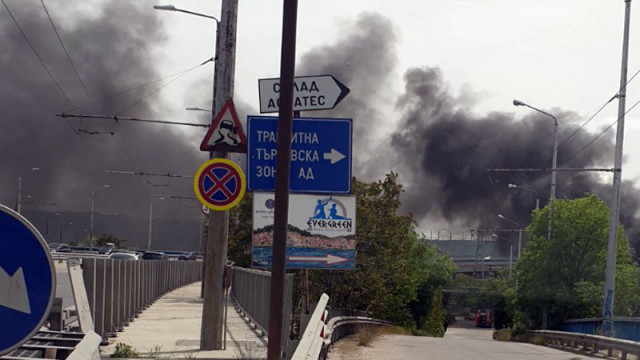 Пожар гори в района на Аспарухов мост