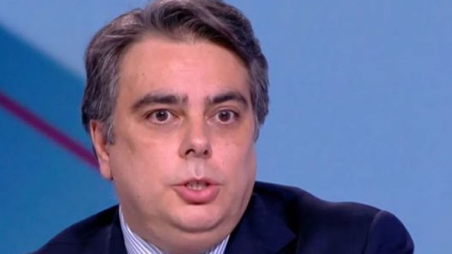 Асен Василев: Еврото може да вдигне цените на имотите, но не на храните