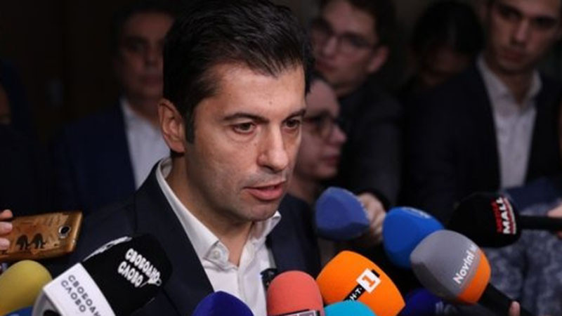 Кирил Петков: Референдумът, предложен от президента, е незаконен