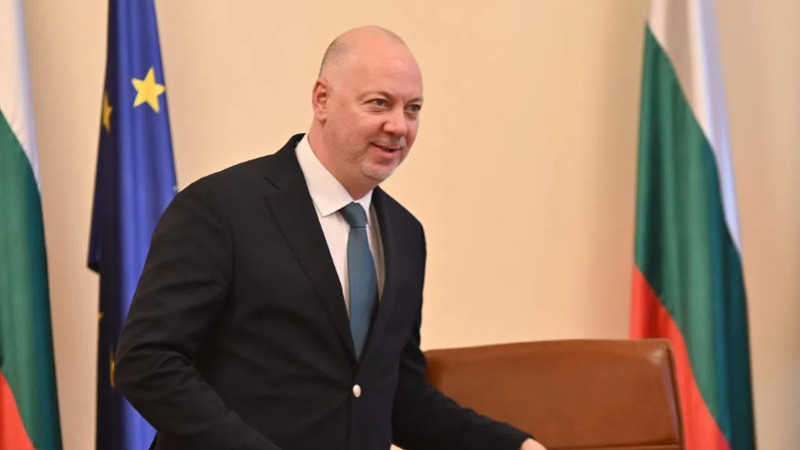 Росен Желязков се среща с еврокомисар Валдис Домбровскис