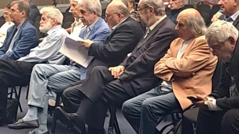 35 години от Кръглата маса: Беше като скок с бънджи! Зашеметяващо време, улицата ставаше сила!