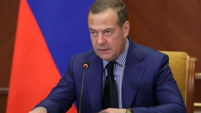 Медведев: Нацистът Мерц е в същото положение като тифозната въшка от Киев