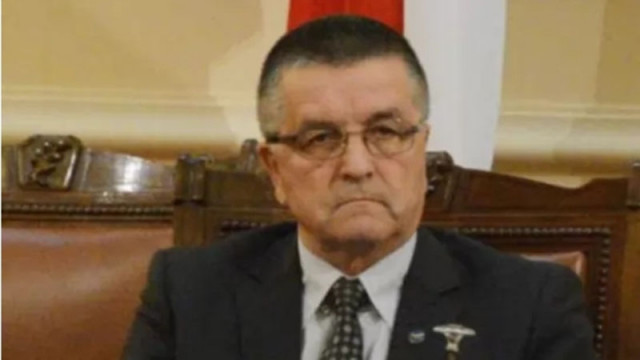Почина Алиосман Имамов