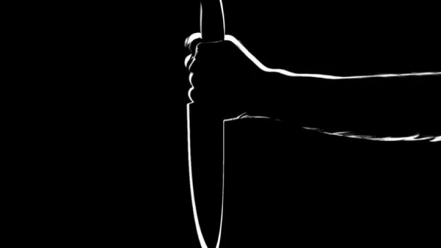 19-годишен младеж заплаши с нож баба си и дядо си