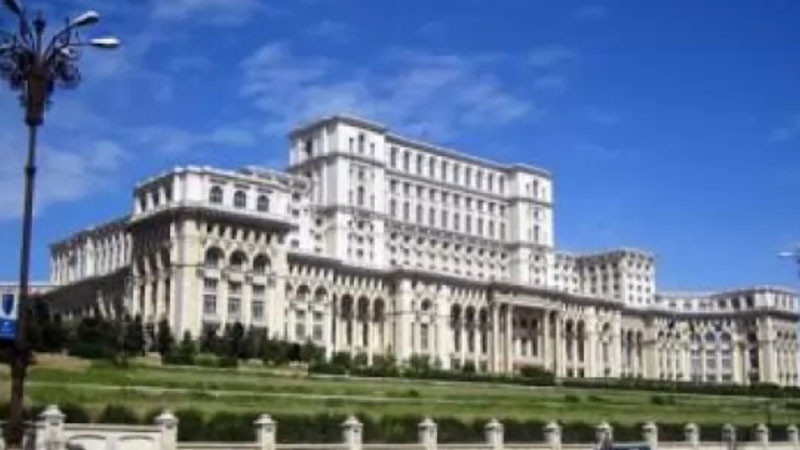 Румънският парламент прие закон, според който Денят на победата ще се празнува на 8 май