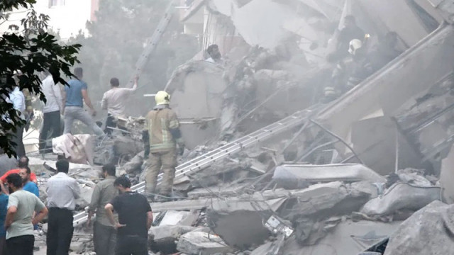 Жителите на Техеран започнаха да се евакуират от града и