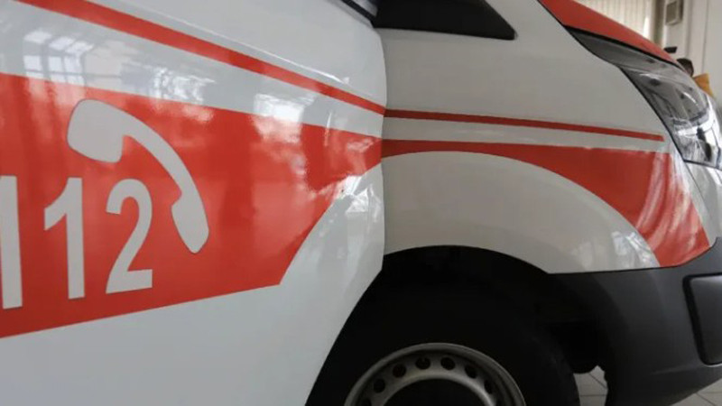 Три жени са пострадали при врязването на кола в магазин в Пловдив