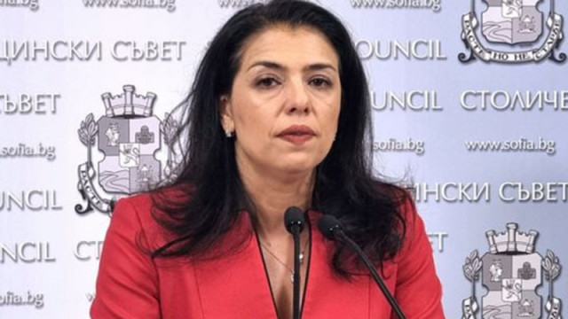 Ваня Григорова, гневна към съветниците в София: Общината става брокер на общински жилища!