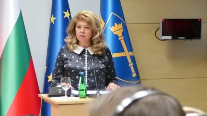 Йотова в Ягелонския университет: Делото на Кирил и Методий е ядрото на общата ни история с Полша