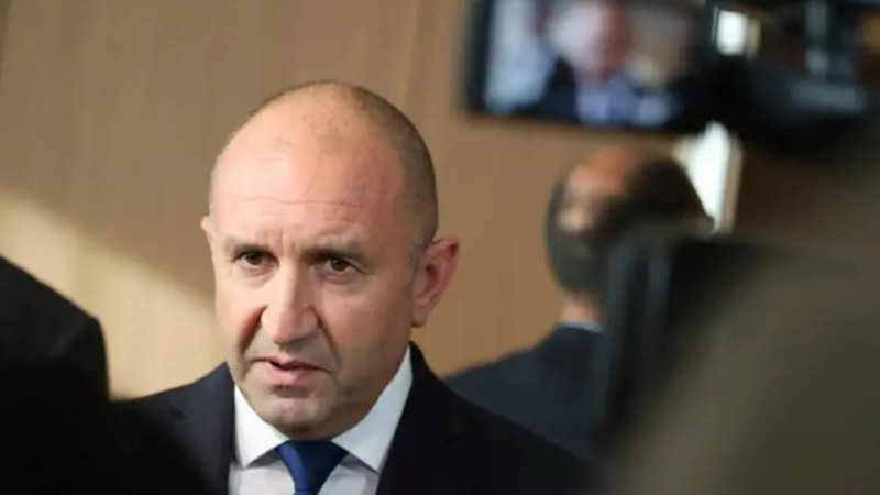 Радев: Невменяемост е да твърдиш, че ще удържиш цените при приемане на еврото
