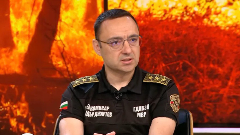 Александър Джартов: Само за месец пожарите в страната са се увеличили четири пъти