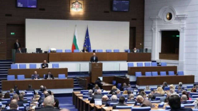Вота на недоверие в четвъртък, правителството - стабилно