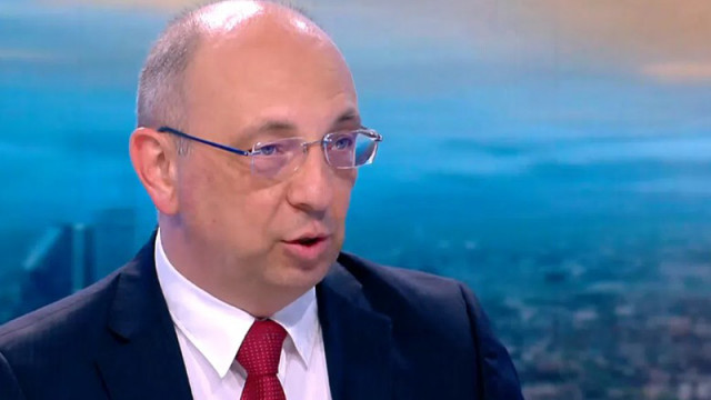 Николай Василев: Бюджетът е много зле, държавата трябва да харчи по-малко