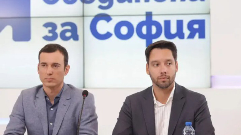 Бонев към Терзиев: Кой ще поеме отговорност за провала с театър „София“?