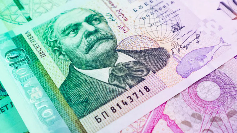 НСИ отчита: По-ниска безработица, ръст в заплатите