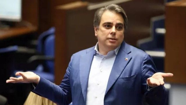 Асен Василев: Нямо лошо! Кирил Петков е предлагал мъжа на Лена Бориславова за зам.-кмет на "Люлин"