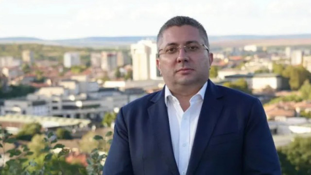 Нанков пожела на полицаите и пожарникарите здраве, сила, кураж и признание