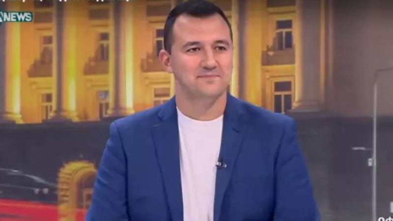 БСП искат да вдигат данъците на богатите, не било редно банкер и чистачка да плащат еднакво
