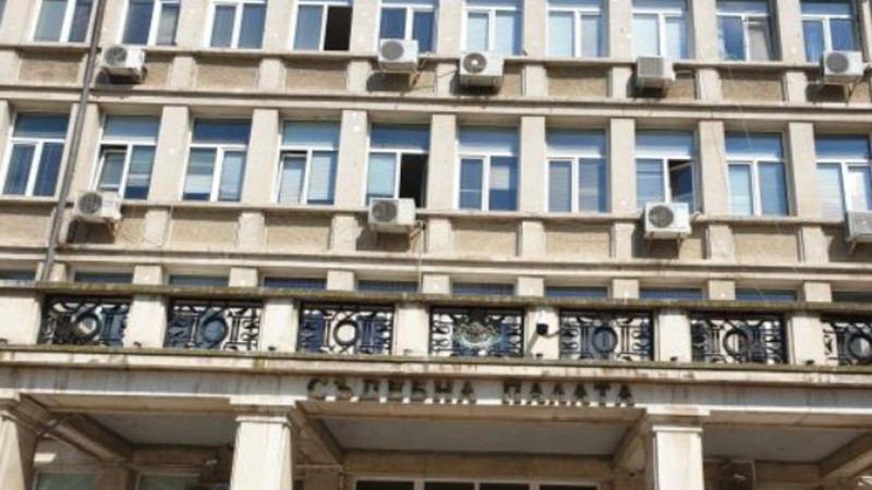Осъдиха на 4 години затвор млада шофьорка, причинила смърт на моторист във Варна