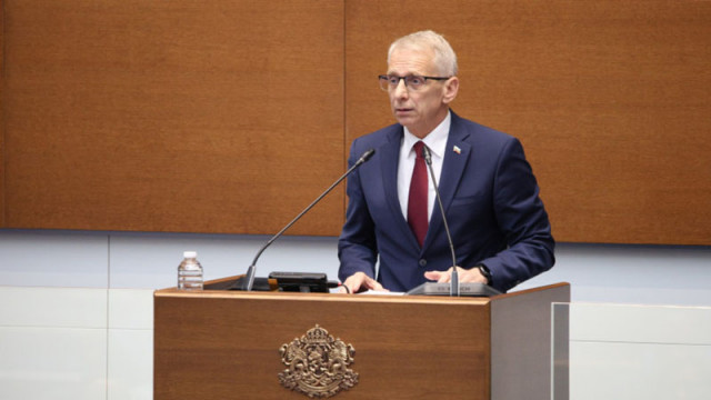 Николай Денков, поредният незнаещ за корупция: Обвиненията срещу Коцев и Василев са скалъпени