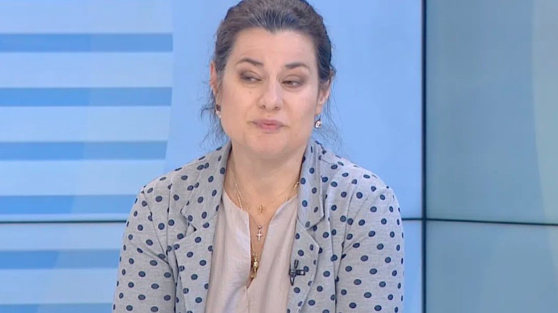 Норма ли е в раждането навикването? Д-р Шикова от "Майчин дом" отрече да е раздавала шамари