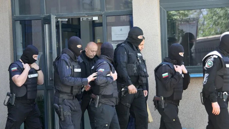 Бившият шеф на митницата в Пловдив остава под домашен арест