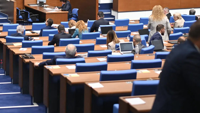 Депутатите решават: Кой ще бъде новият омбудсман