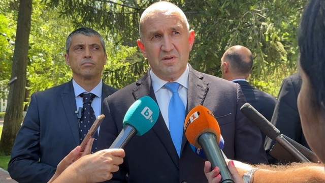 Румен Радев: Българите протестират срещу отказа от допитване и въвеждането на еврото