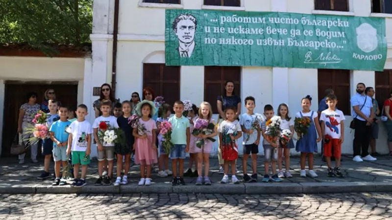 България почете Апостола на свободата: Отбелязахме 188 години от рождението на Васил Левски