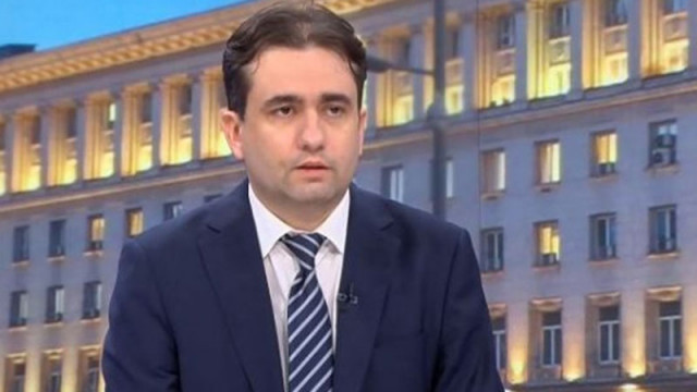 Божанов: Най-рано през септември ПП-ДБ ще внесе общ вот на недоверие