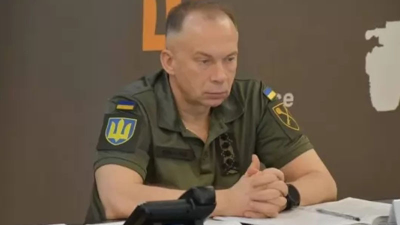 Сирски пратил родителите си на лечение в клиника в Московска област