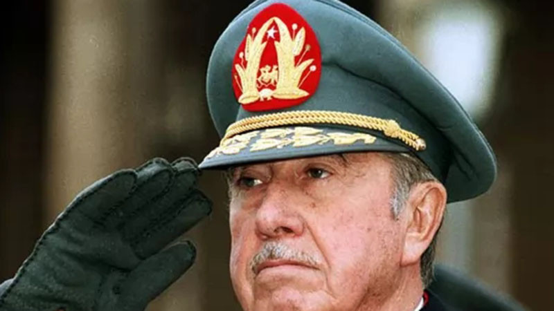 Наследниците на Пиночет да върнат 16 млн. долара на хазната, нареди съд в Чили