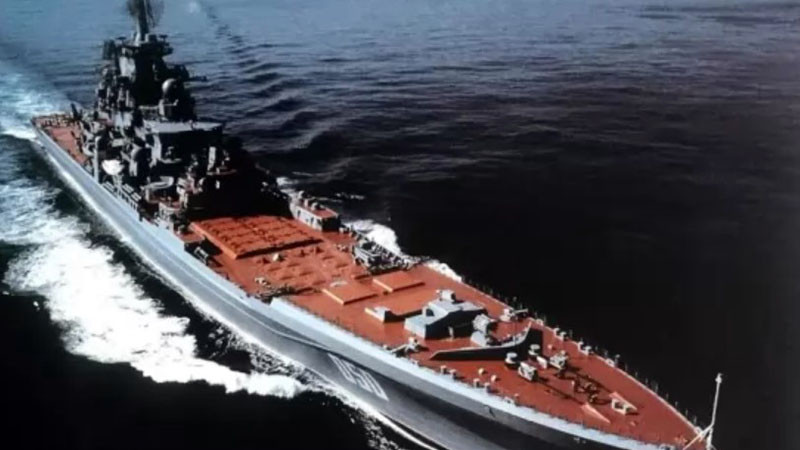 Атомен крайцер №1 в света: "Адмирал Нахимов" е отново на вода след 26 г. основен ремонт