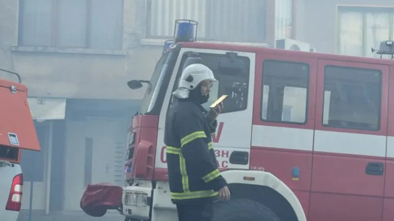 Вагон със слама гори в Бобов дол
