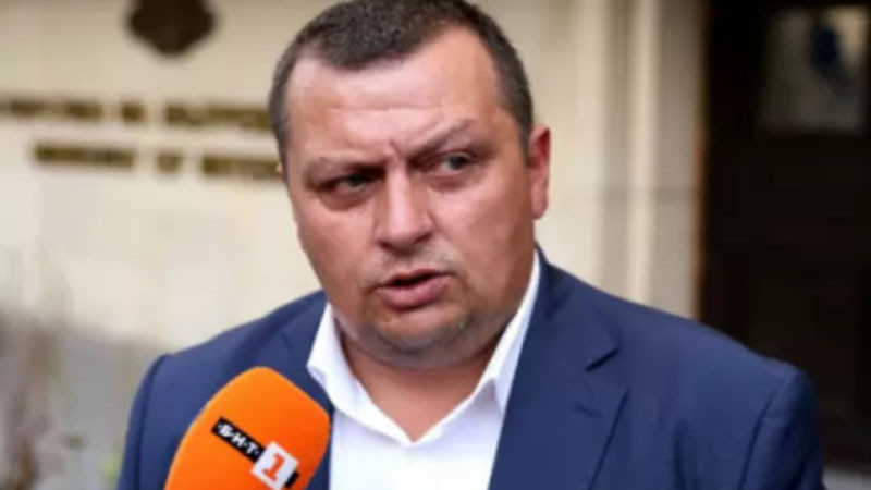 МВР: На летището в Пловдив започва да пристига техника от ЕС за гасене на пожарите