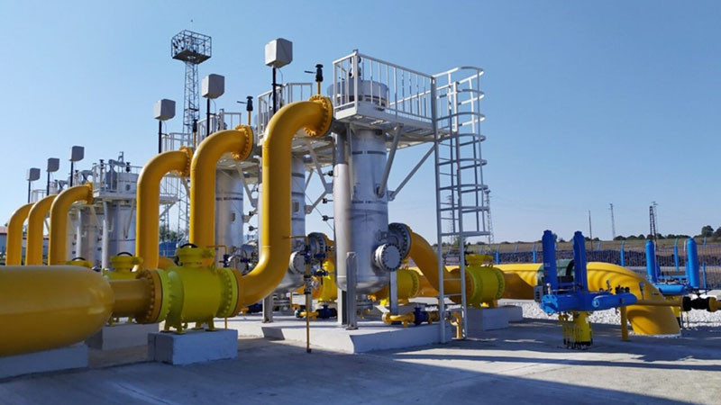 Украйна подписа споразумение с Азербайджан за доставка на газ през България