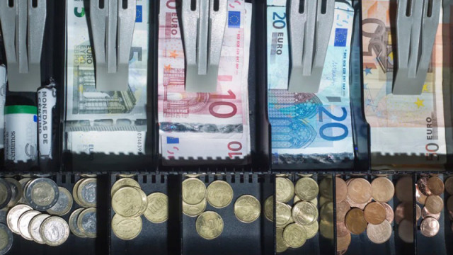 Само 35% от касовите апарати са настроени за работа и в евро