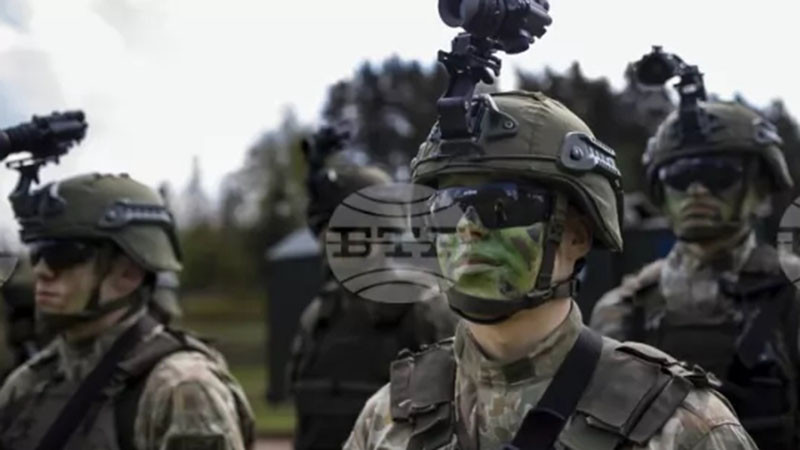 АФП: Хиляди млади поляци преминават военно обучение в летни лагери