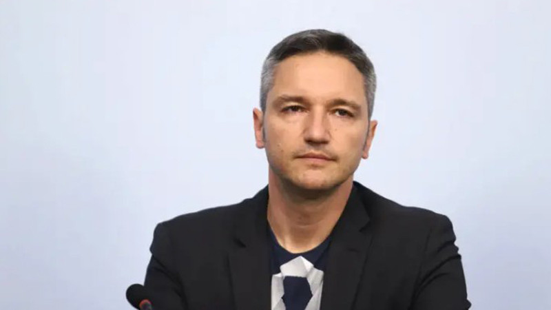 Вигенин: Йотова би била достоен кандидат на лявото за предстоящите президентски избори