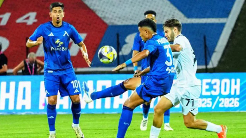 Левски с 3 от 3 в първенството след 2:0 над Славия