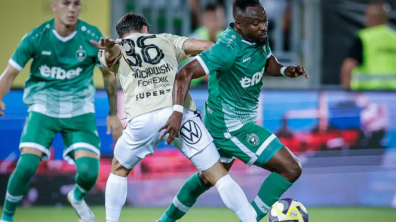 Лудогорец и Ференцварош направиха 0:0, развръзката ще е в Будапеща