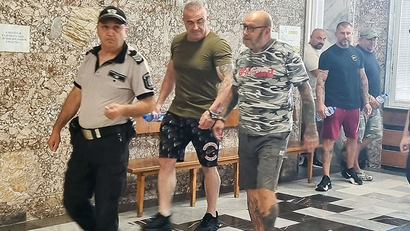 Домашен арест за петима от "Хелс Ейнджълс"