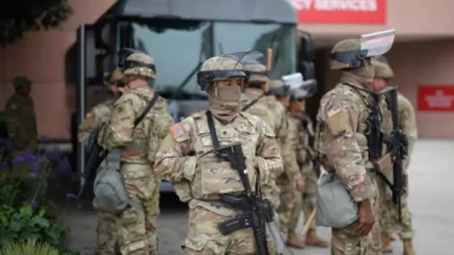 Гвардейци заляха Вашингтон тази нощ, гонят бездомните (ВИДЕО)